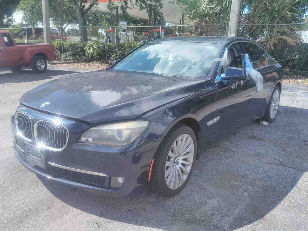 2012 BMW 7 Series 750xi