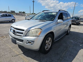 Image for 2007 Mercedes-Benz GL-Class GL 450 4MATIC ID: 6874011