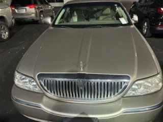 Image for 2003 Lincoln Town Car Executive ID: 7217093