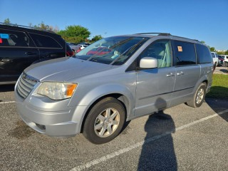 Image for 2009 Chrysler Town & Country Touring ID: 7378111