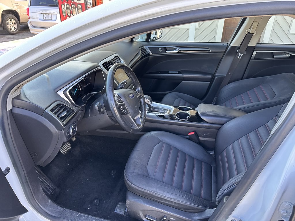 2013 Ford Fusion Image 3