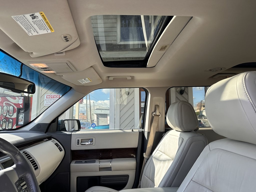 2011 Ford Flex Image 3