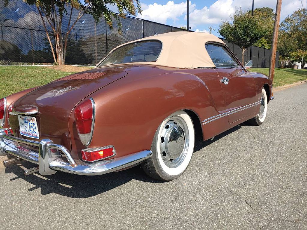 1971 Volkswagen Karmann Ghia Image 7