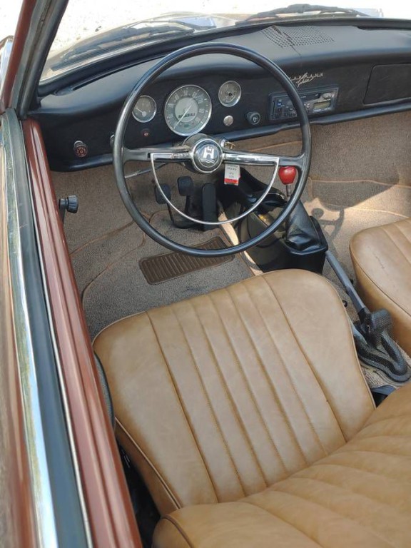 1971 Volkswagen Karmann Ghia Image 11