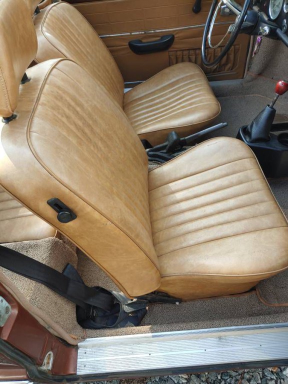 1971 Volkswagen Karmann Ghia Image 12