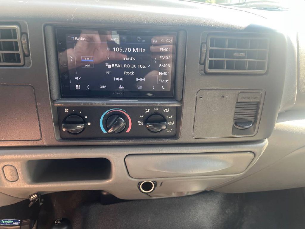 2002 Ford F-350 Image 7