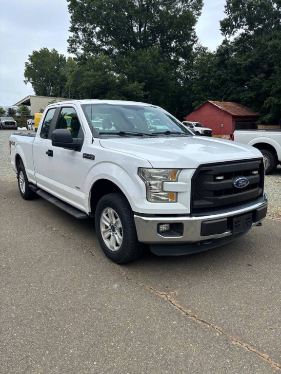 2015 Ford F-150 Image 2