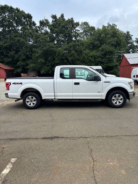 2015 Ford F-150 Image 4