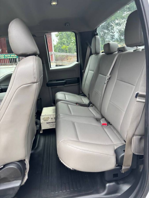 2015 Ford F-150 Image 9