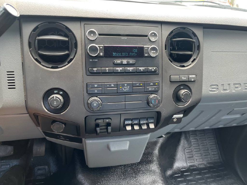 2015 Ford F-250 Image 10