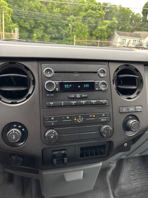 2013 Ford F-250 Image 8