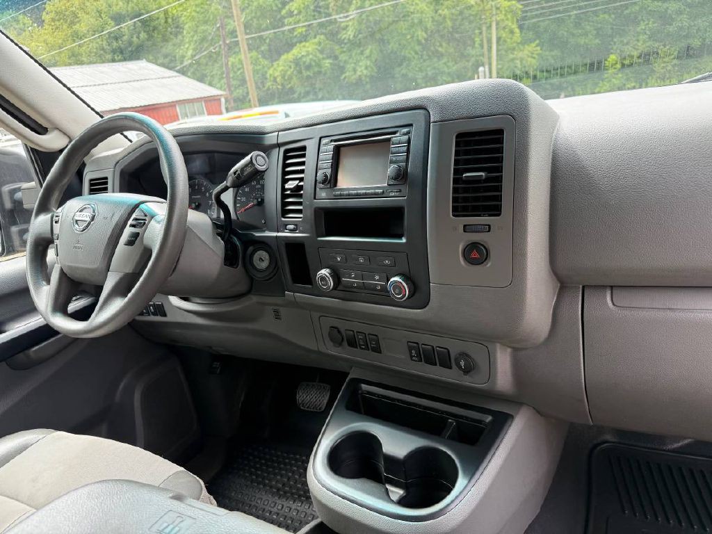 2013 Nissan NV Image 8