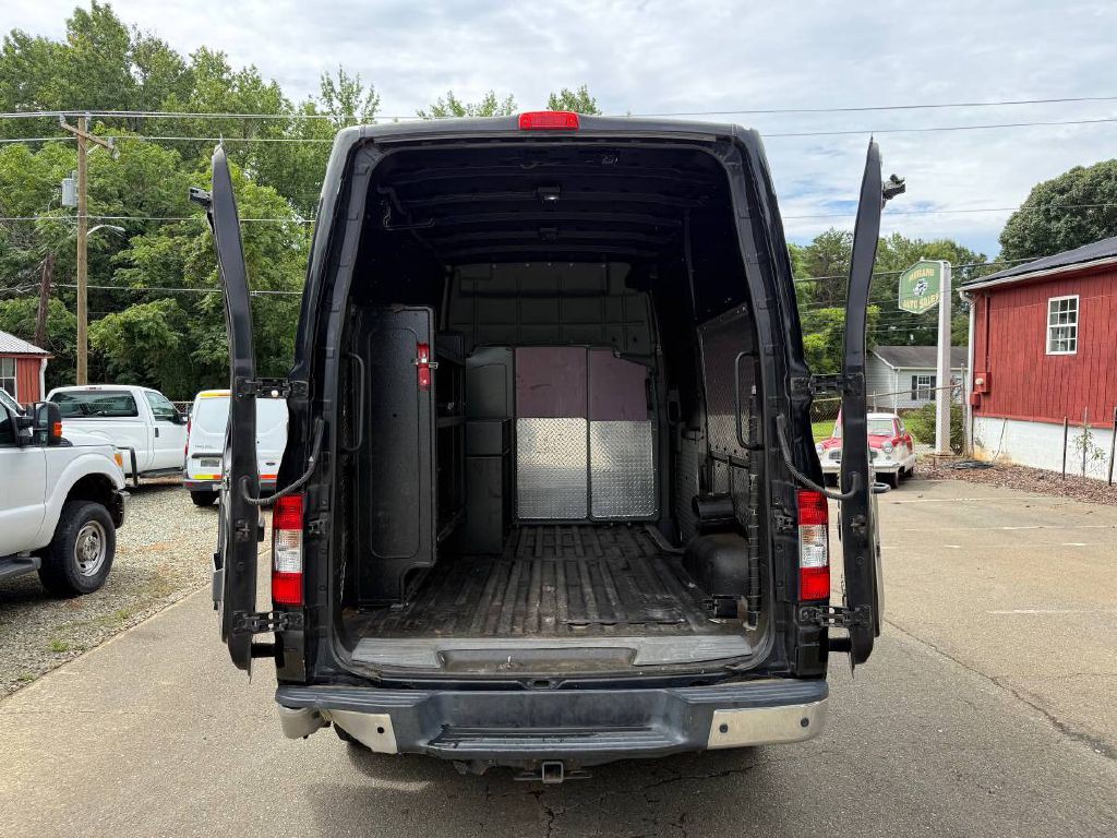2013 Nissan NV Image 16
