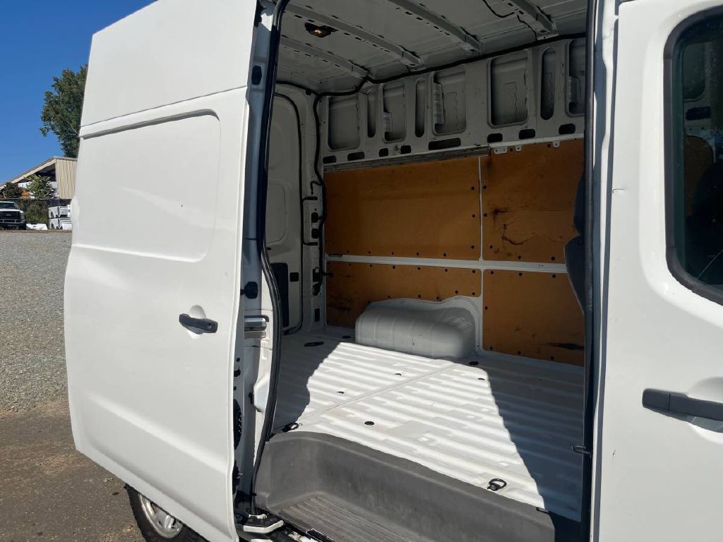 2019 Nissan NV Image 7