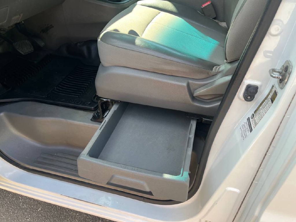2019 Nissan NV Image 11
