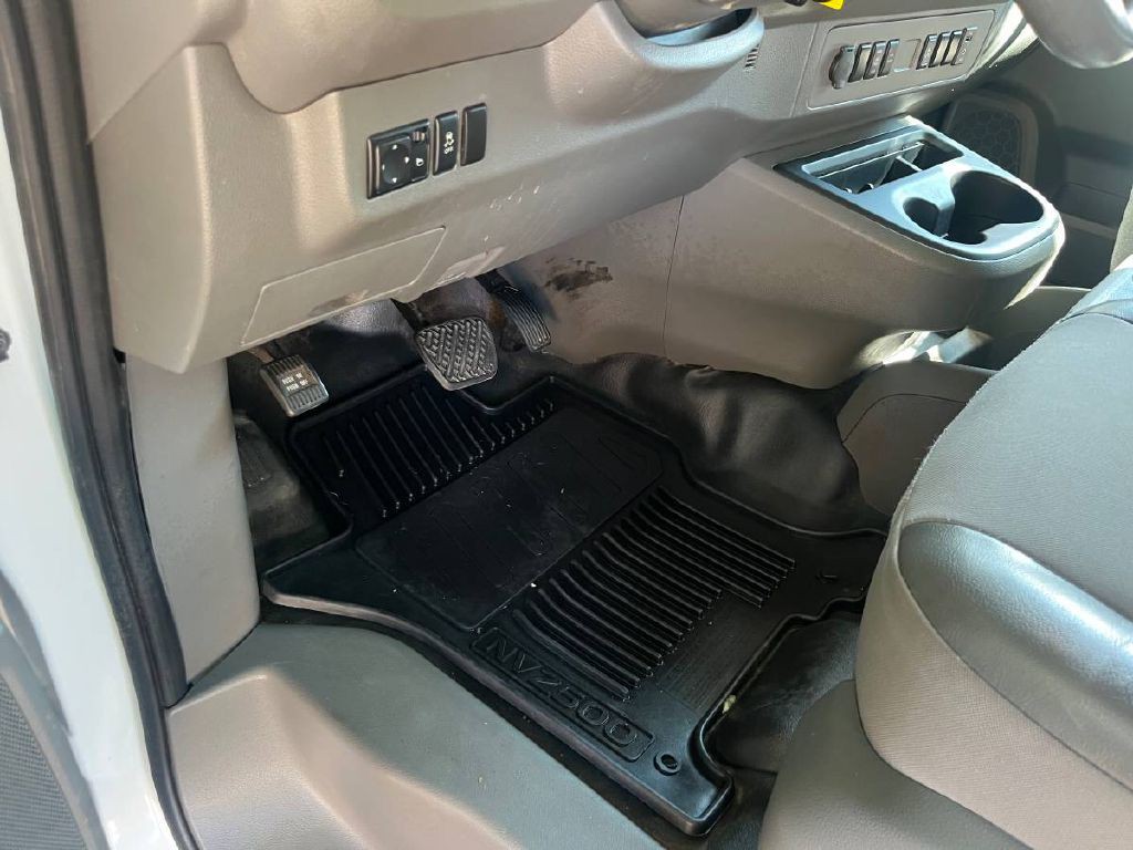 2019 Nissan NV Image 13