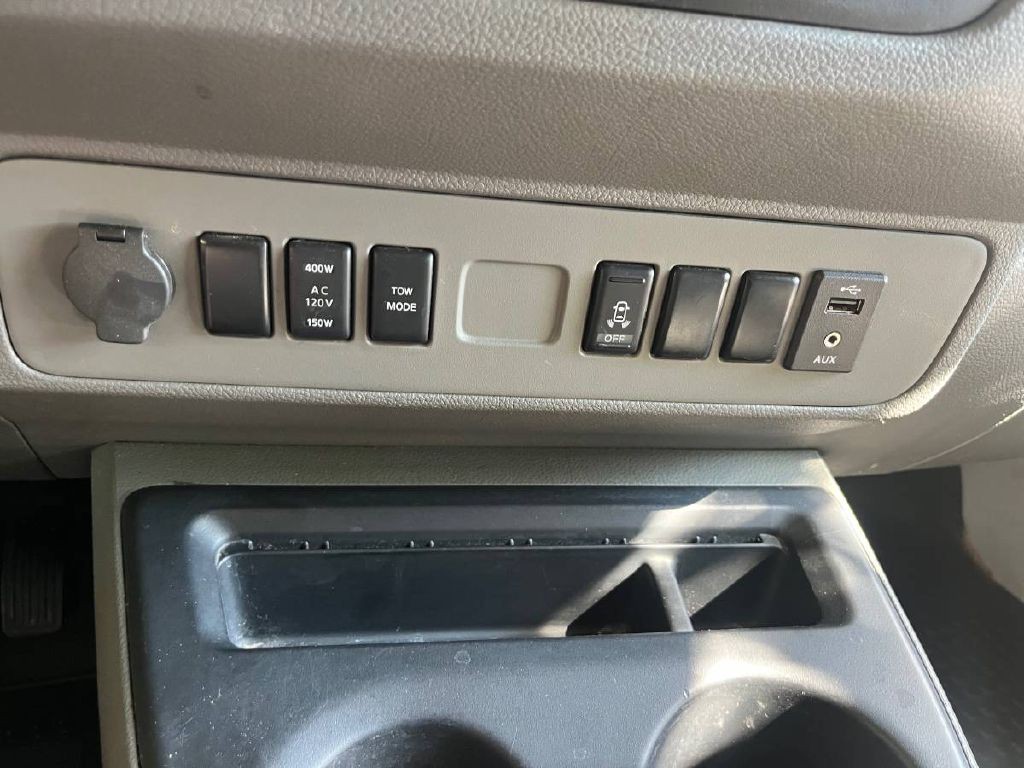 2019 Nissan NV Image 14