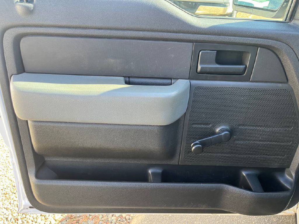 2014 Ford F-150 Image 9