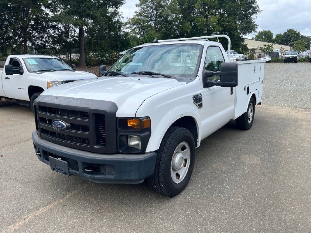 2008 Ford F-350 Image 2