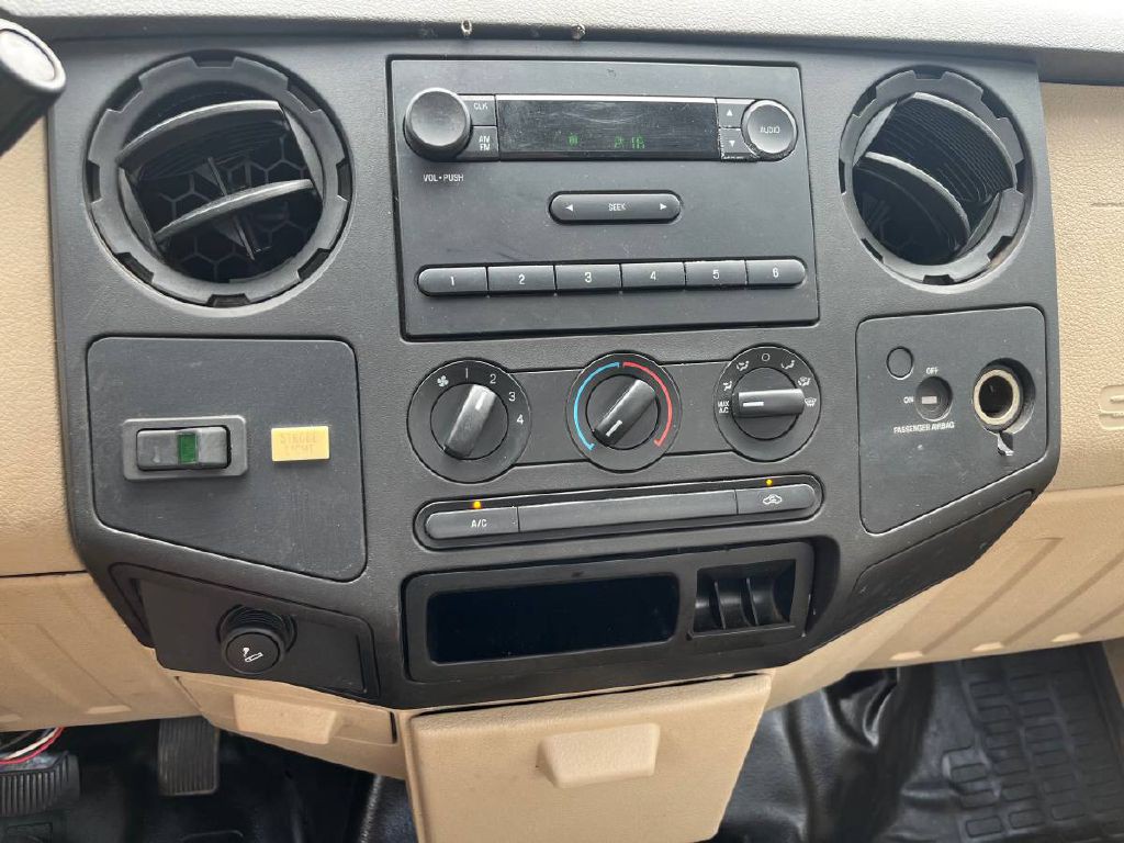 2008 Ford F-350 Image 7