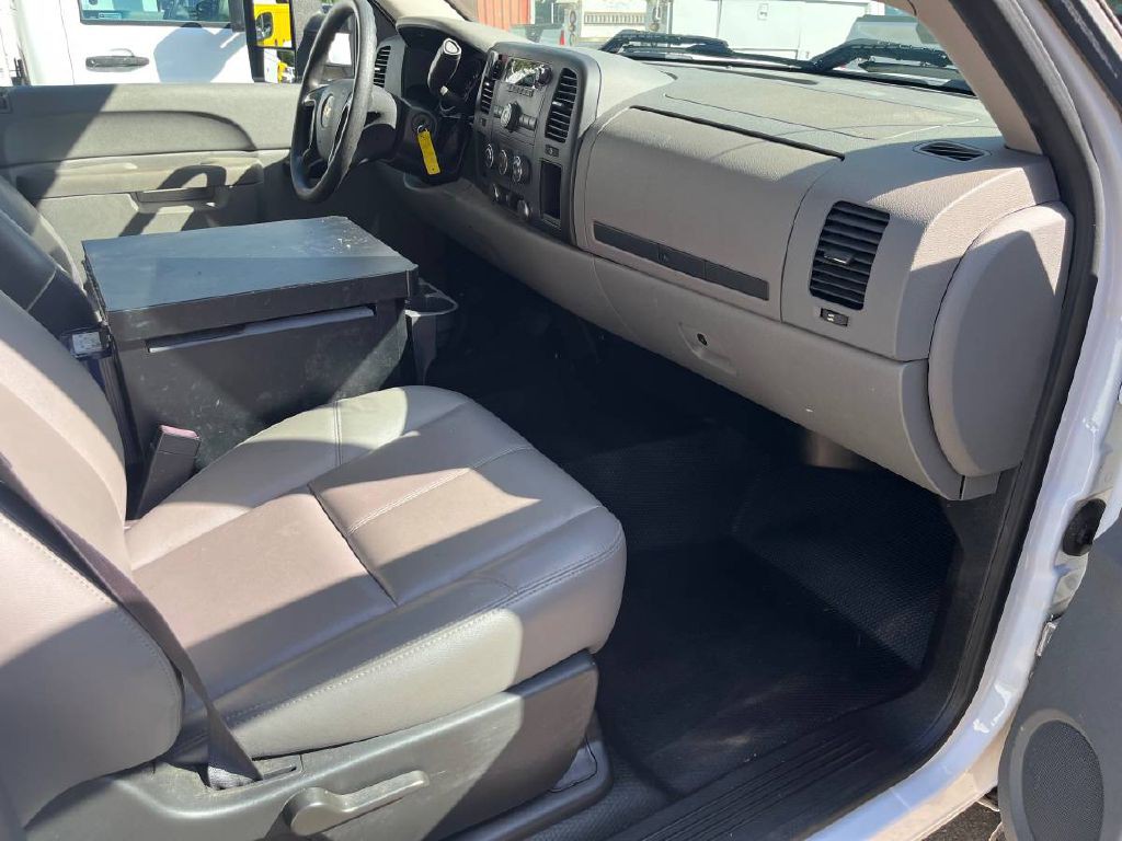 2013 Chevrolet Silverado 1500 Image 9