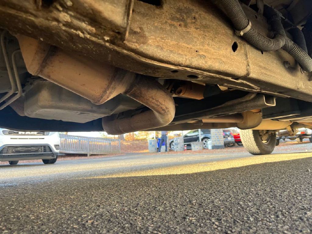 2017 Chevrolet Express Image 19