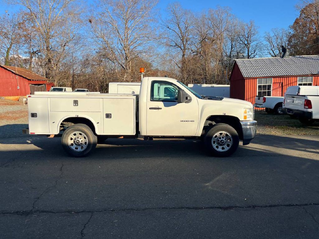 2013 Chevrolet Silverado 1500 Image 3