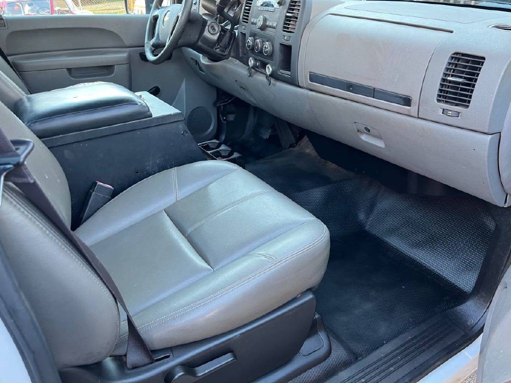 2013 Chevrolet Silverado 1500 Image 10