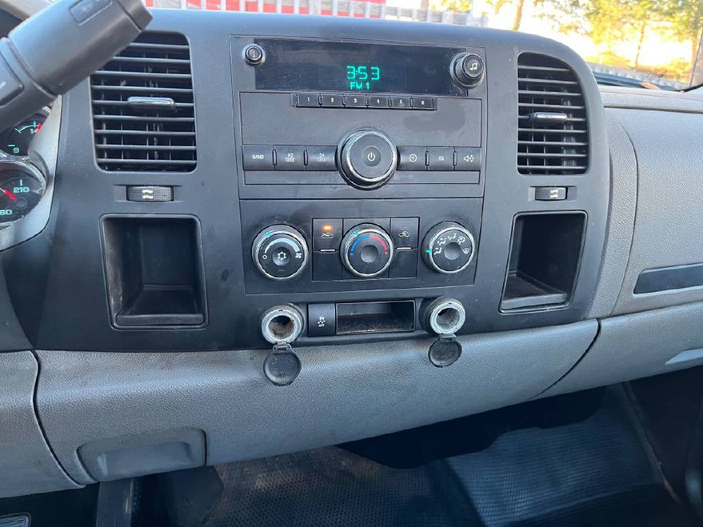 2013 Chevrolet Silverado 1500 Image 12