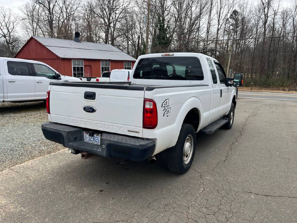 2015 Ford F-250 Image 4