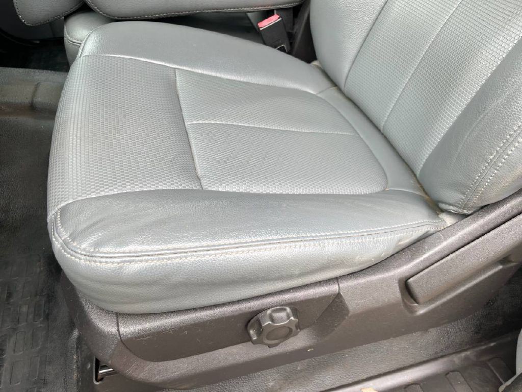 2015 Ford F-250 Image 15