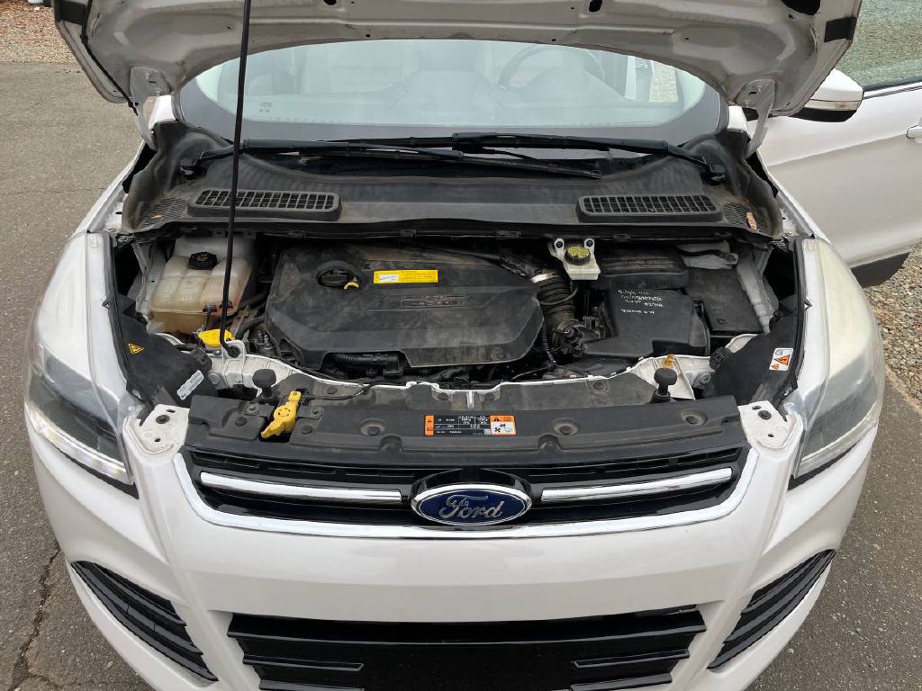 2015 Ford Escape Image 16