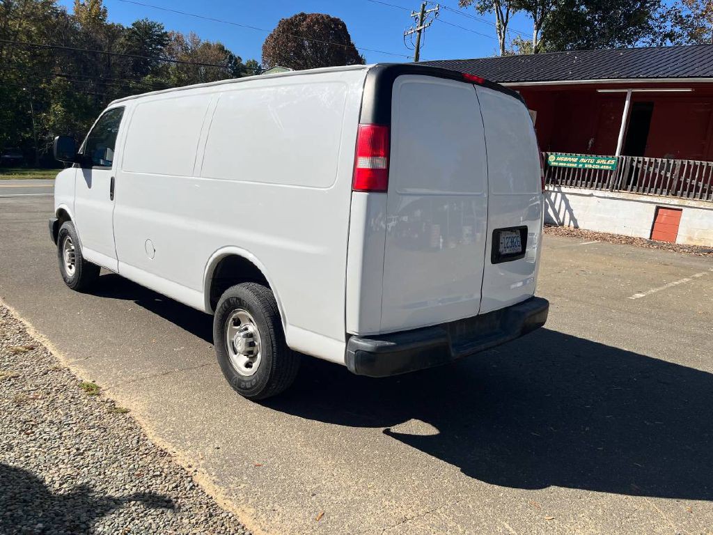 2018 Chevrolet Express Image 5