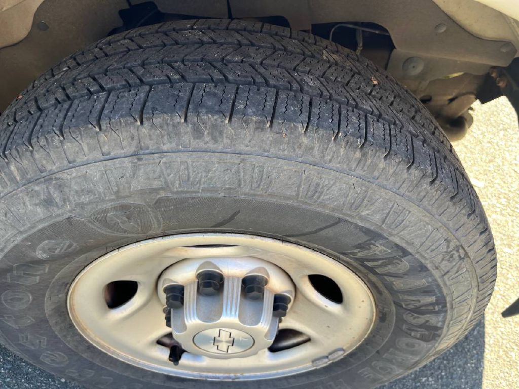 2018 Chevrolet Express Image 17