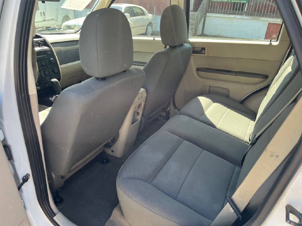 2009 Ford Escape Image 8