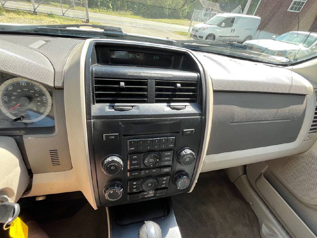 2009 Ford Escape Image 9
