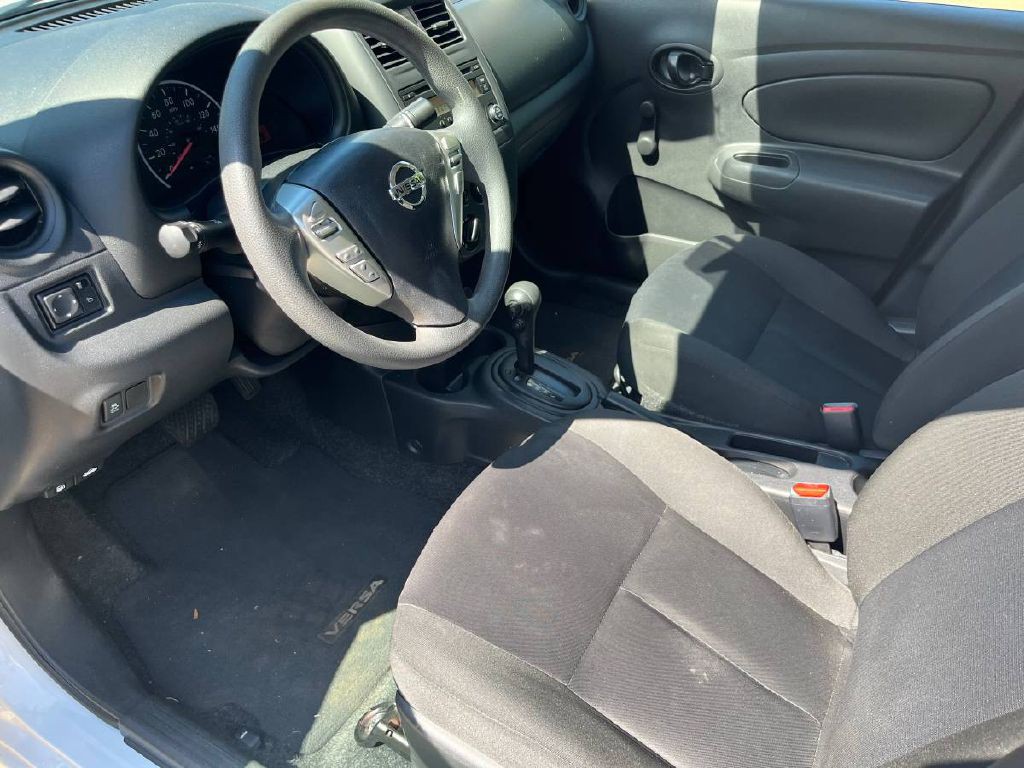2018 Nissan Versa Image 7