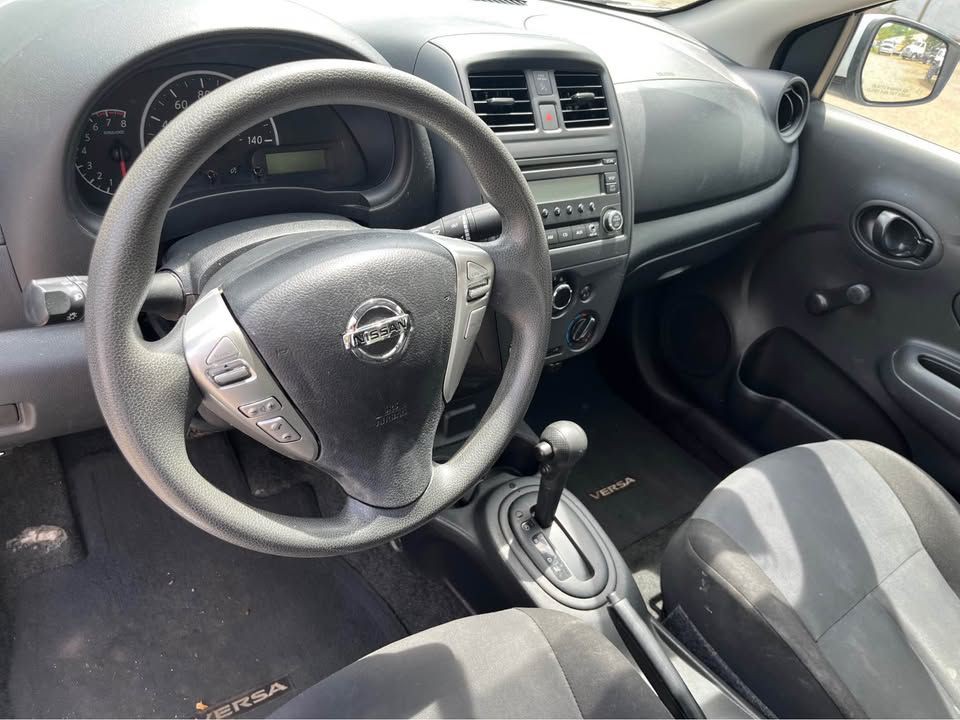 2018 Nissan Versa Image 7