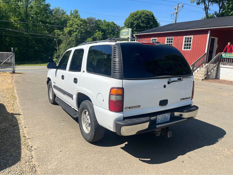 2002 Chevrolet Tahoe Image 5
