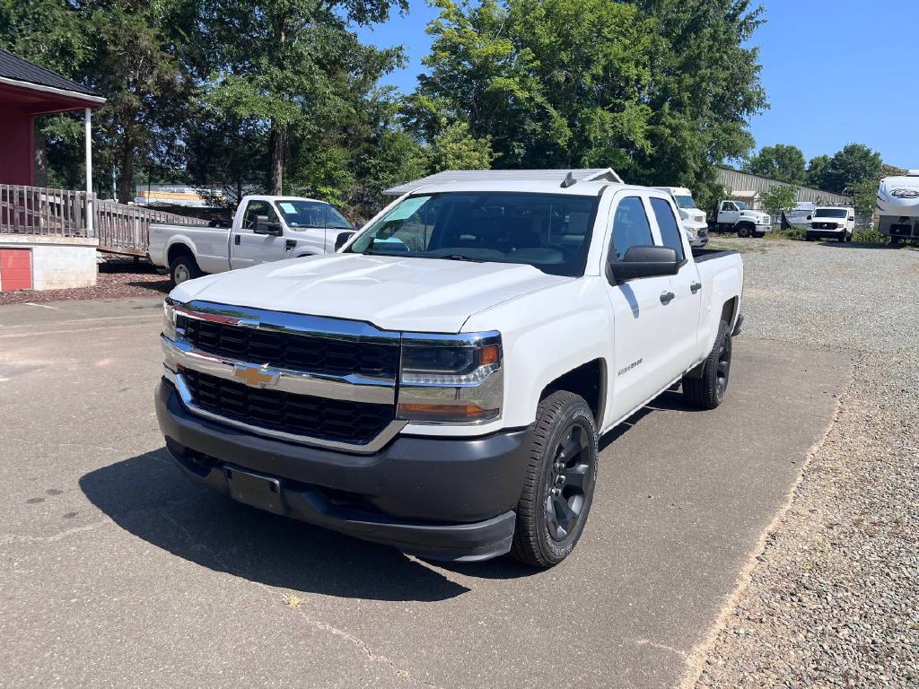 2019 Chevrolet Silverado 1500 Image 1