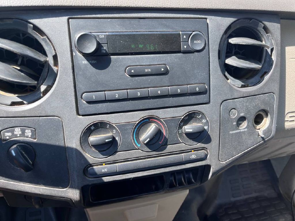 2009 Ford F-250 Image 12