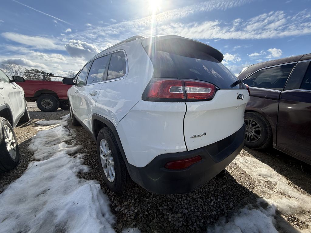 2016 Jeep Cherokee Image 5