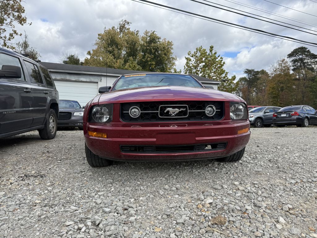 2007 Ford Mustang Image 2