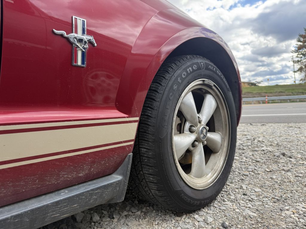 2007 Ford Mustang Image 9