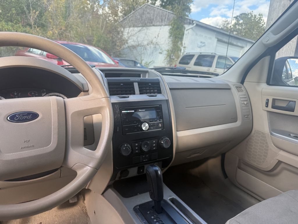 2010 Ford Escape Image 5