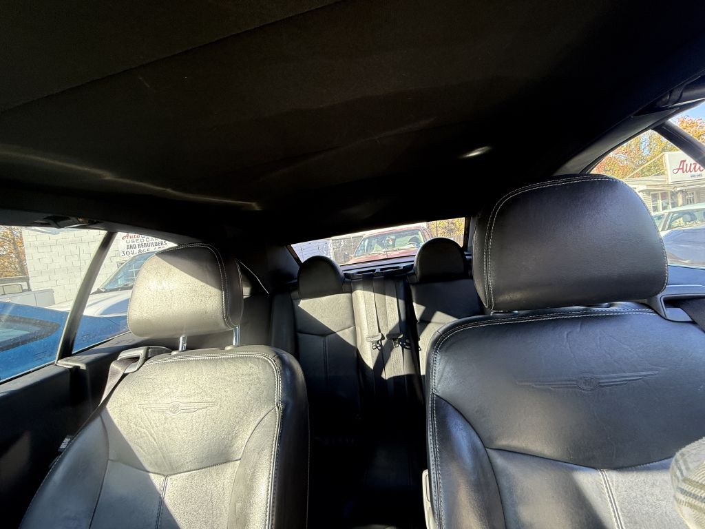 2010 Chrysler Sebring Image 8