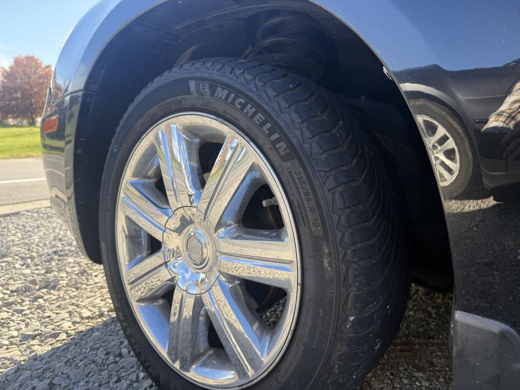 2010 Chrysler Sebring Image 9