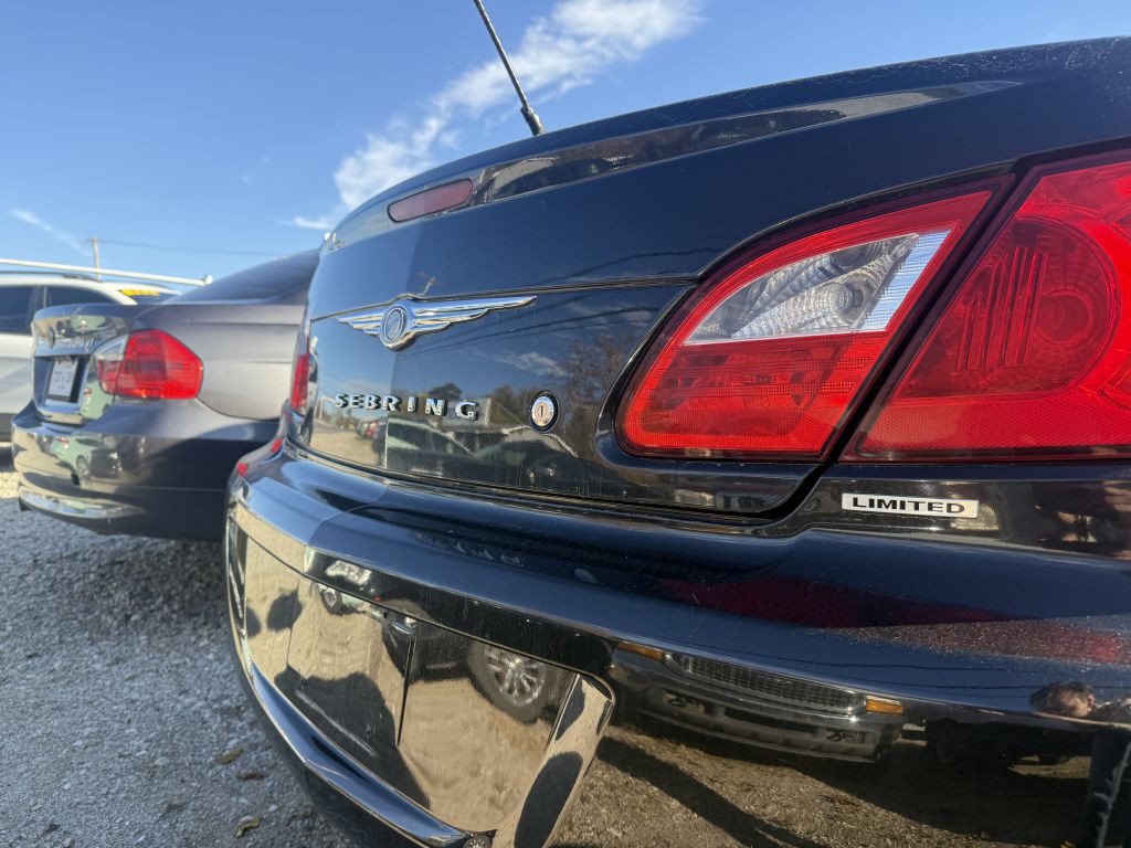 2010 Chrysler Sebring Image 14