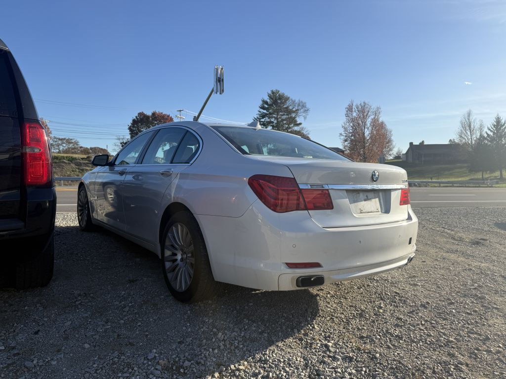 2009 BMW 7 Series Image 4