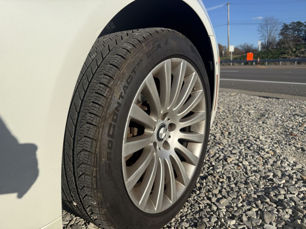 2009 BMW 7 Series Image 13